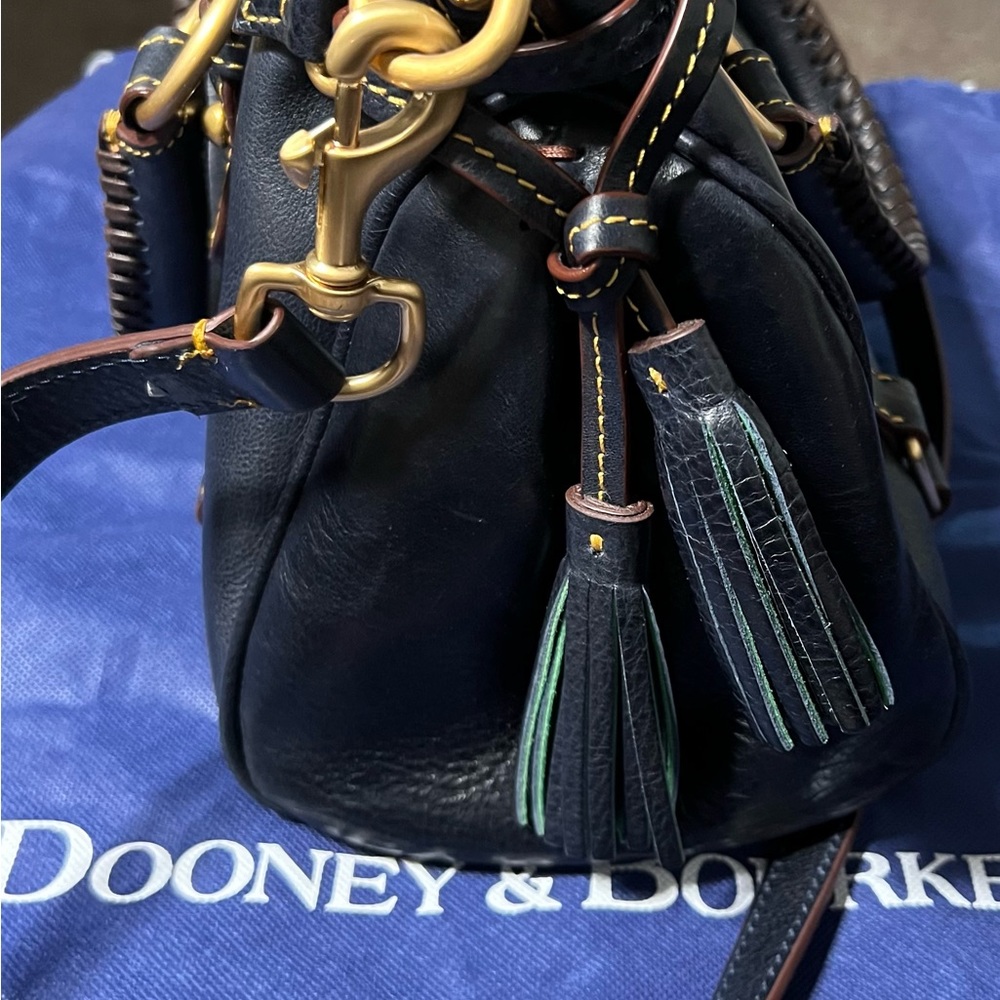 Dooney & Bourke Leather Florentine Satchel Navy. - Picture 3 of 7